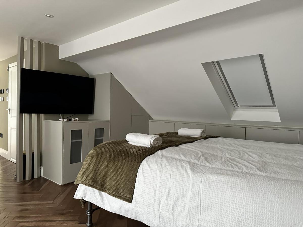 Super Deluxe Apartment Barnet Eksteriør bilde