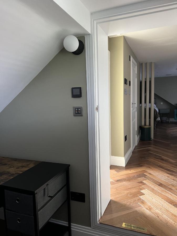 Super Deluxe Apartment Barnet Eksteriør bilde